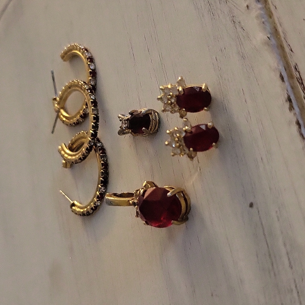 Ruby gold and diamond set